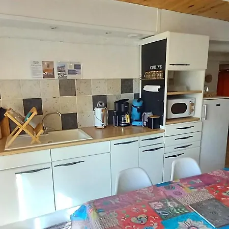 Appartement Cozy Dans Maison Privée Tauves